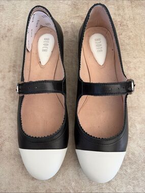 Bloch Black and White Cassiopeia Mary Jane Flats with Strap
